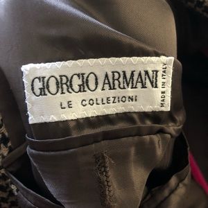 Vintage Armani blazer in good condition